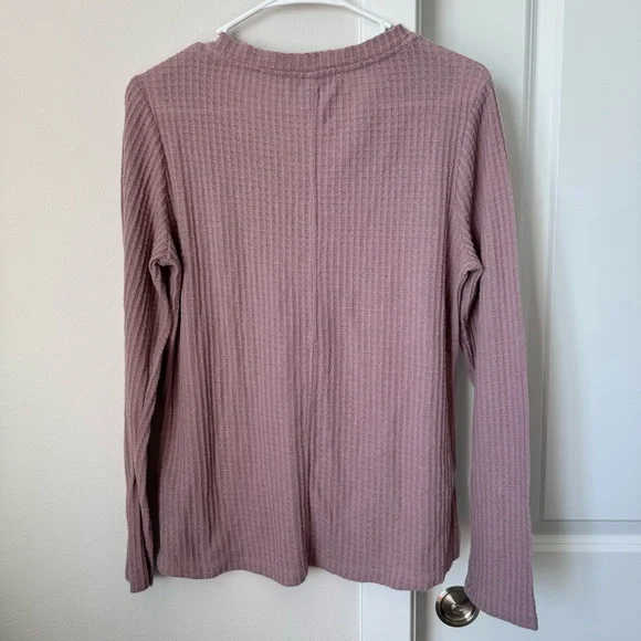 Sanctuary Light Pink Waffle Knit Long Sleeve V-Neck Top Size Medium Casual - Picture 6 of 10